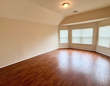 26934 Churchill Gate - Photo Thumbnail 18