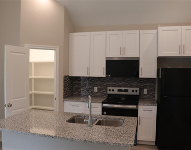 9810 Arbor Oak - Photo Thumbnail 2