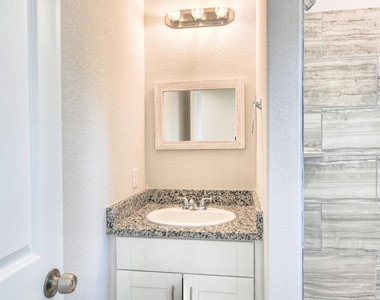 9810 Arbor Oak - Photo Thumbnail 22