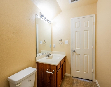 20130 Emerald Mountain Drive - Photo Thumbnail 15