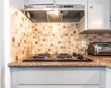 10424 Belfast Road - Photo Thumbnail 11
