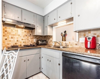 10424 Belfast Road - Photo Thumbnail 12