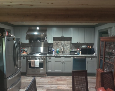 644 Durham Drive - Photo Thumbnail 2