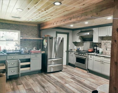 644 Durham Drive - Photo Thumbnail 1