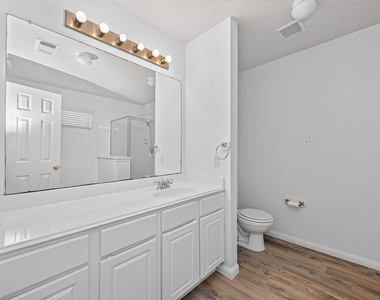 7218 Fox Hall Lane - Photo Thumbnail 13