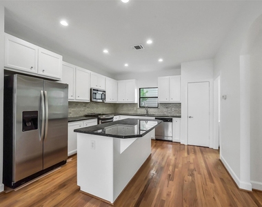 650 Westcross Street - Photo Thumbnail 18