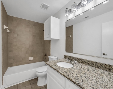 650 Westcross Street - Photo Thumbnail 14