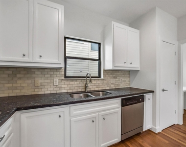 650 Westcross Street - Photo Thumbnail 21