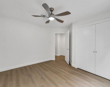 650 Westcross Street - Photo Thumbnail 13