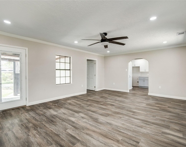 418 S Kansas Street - Photo Thumbnail 27