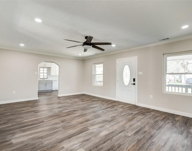 418 S Kansas Street - Photo Thumbnail 28
