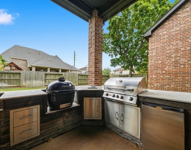 5735 Genoa Springs Lane - Photo Thumbnail 39
