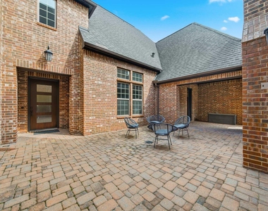 5735 Genoa Springs Lane - Photo Thumbnail 4