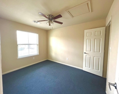 2508 S Houston Avenue - Photo Thumbnail 5
