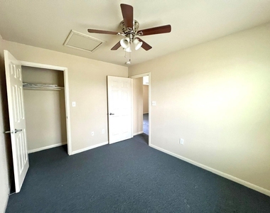 2508 S Houston Avenue - Photo Thumbnail 6