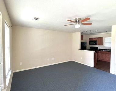 2508 S Houston Avenue - Photo Thumbnail 2
