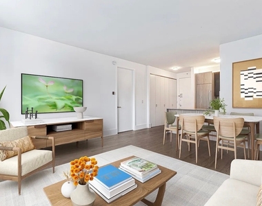 West 47th Street - Photo Thumbnail 1
