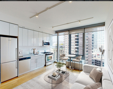 West 54th Street - Photo Thumbnail 1