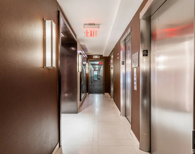 East 63 Street - Photo Thumbnail 7