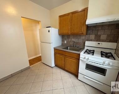 8 Avenue - Photo Thumbnail 4