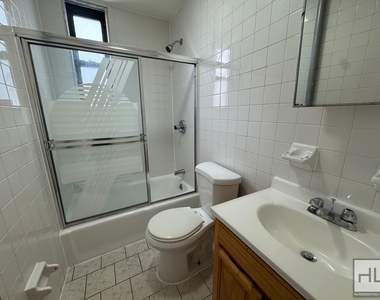 8 Avenue - Photo Thumbnail 5