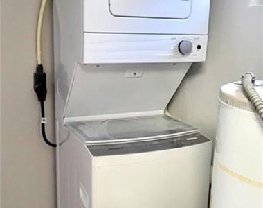 340 Tropical Ln - Photo Thumbnail 7