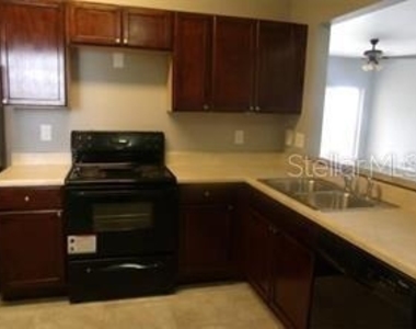 6431 Cypressdale Drive - Photo Thumbnail 5