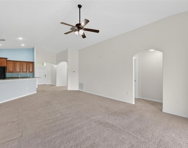 13128 Royal Pines Avenue - Photo Thumbnail 17
