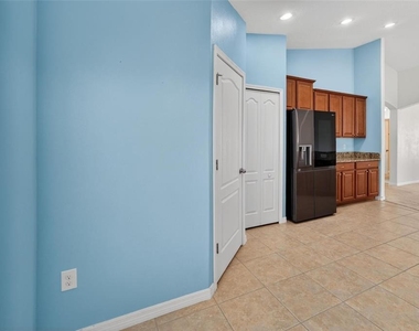 13128 Royal Pines Avenue - Photo Thumbnail 14