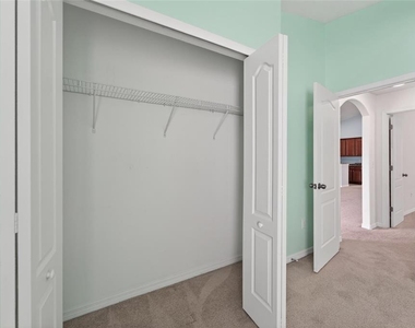 13128 Royal Pines Avenue - Photo Thumbnail 24