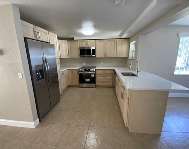 4625 Compass Court - Photo Thumbnail 7