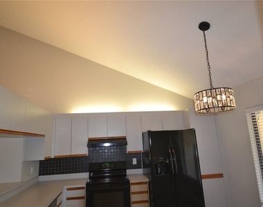 1801 E Lake Road - Photo Thumbnail 7