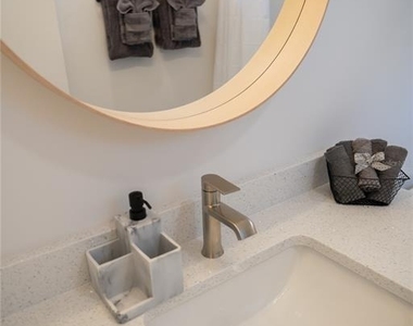 39 Florida Avenue - Photo Thumbnail 31
