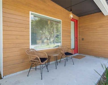 39 Florida Avenue - Photo Thumbnail 4