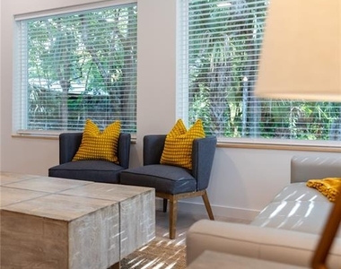 39 Florida Avenue - Photo Thumbnail 28