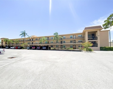 1370 Heather Ridge Boulevard - Photo Thumbnail 1