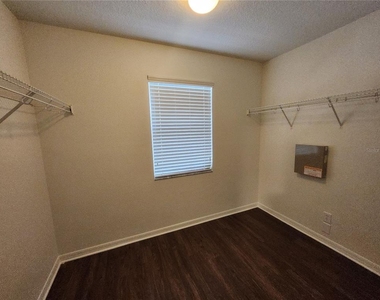 9333 Stone River Place - Photo Thumbnail 23