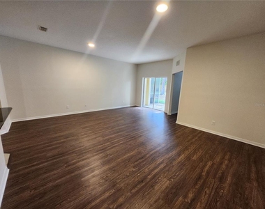 9333 Stone River Place - Photo Thumbnail 10