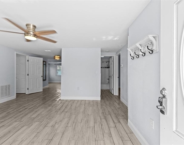 13916 Sommers Avenue - Photo Thumbnail 1