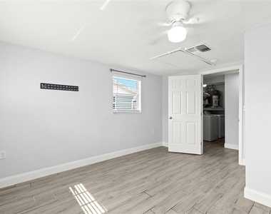 13916 Sommers Avenue - Photo Thumbnail 15