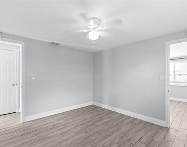 13916 Sommers Avenue - Photo Thumbnail 23