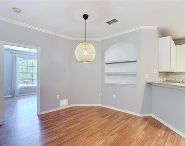 10201 Courtney Palms Boulevard - Photo Thumbnail 11