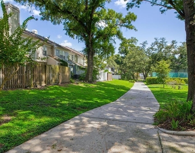 11325 Stratton Park Drive - Photo Thumbnail 24