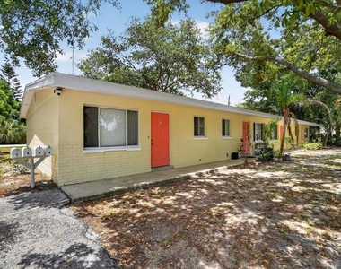 5991 Fairfield Avenue S - Photo Thumbnail 13