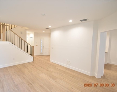 1138 Shipwatch Circle - Photo Thumbnail 6