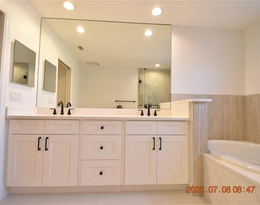 1138 Shipwatch Circle - Photo Thumbnail 34