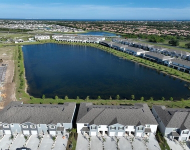 379 Mangrove Shade Circle - Photo Thumbnail 15