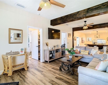 3321 W Aileen Street - Photo Thumbnail 6