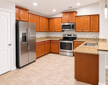 18686 Dobson Drive - Photo Thumbnail 5