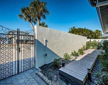 510 55th Avenue - Photo Thumbnail 11